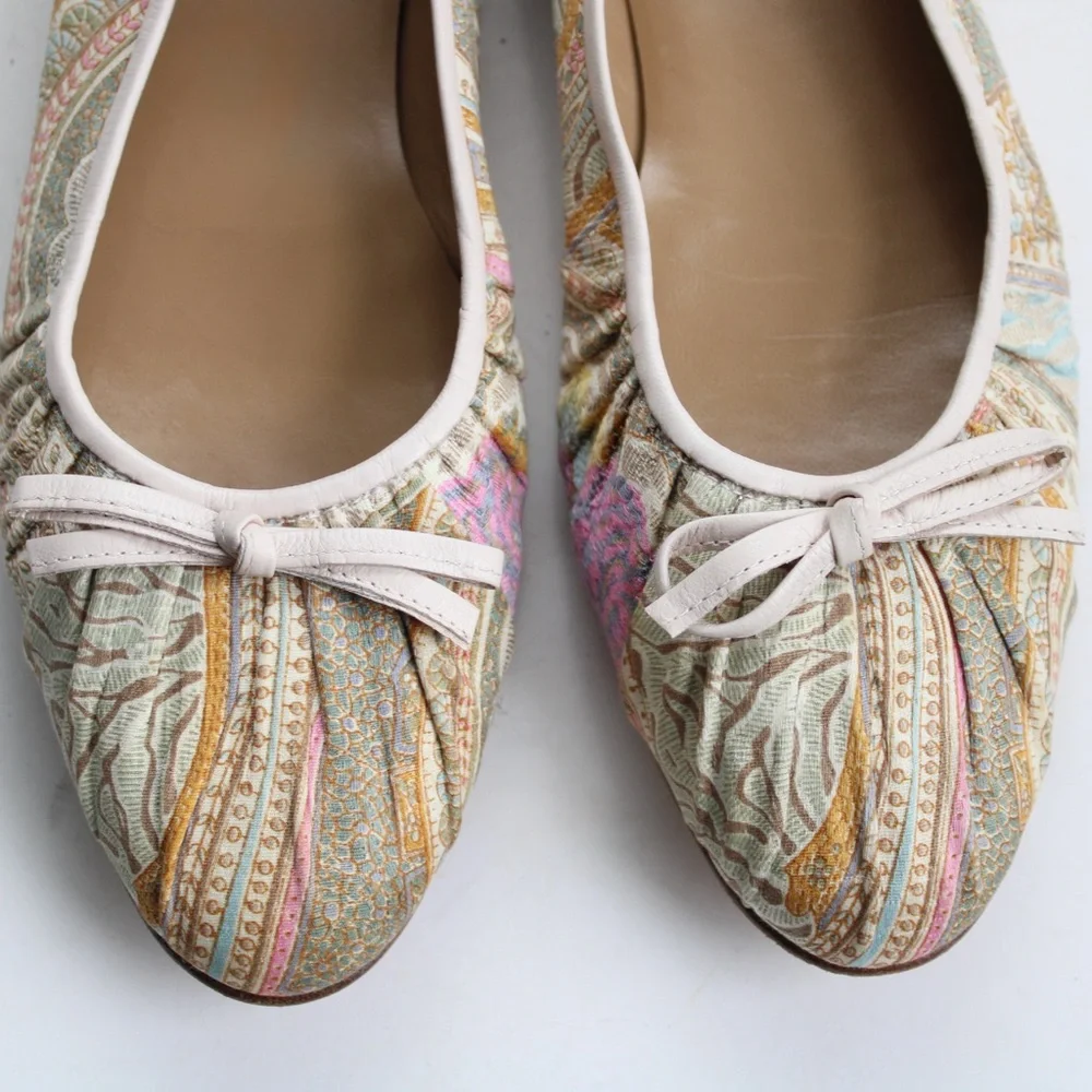Stuart Weitzman Cream Multicolor Floral Paisley Ballet Almond Toe Flats Size 10